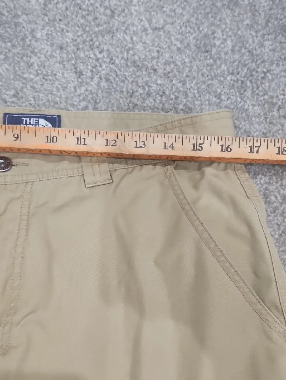 The North Face Men's Tan Cargo Shorts